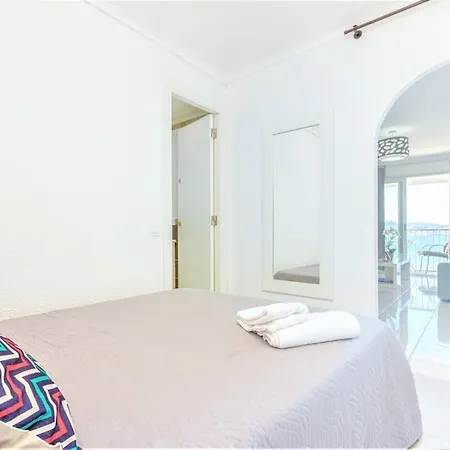Kar15-beach Front, See Views, Wifi, Dowtown * Empuriabrava