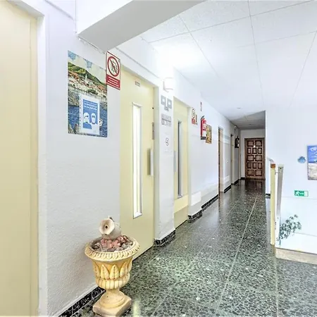 Kar15-beach Front, See Views, Wifi, Dowtown Apartment Empuriabrava